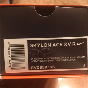 Nike Skylon Ace XV R White/Dark Concord